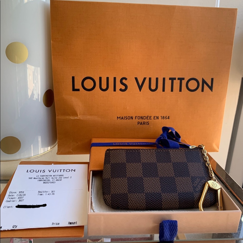 Louis Vuitton Key Pouch - N62658